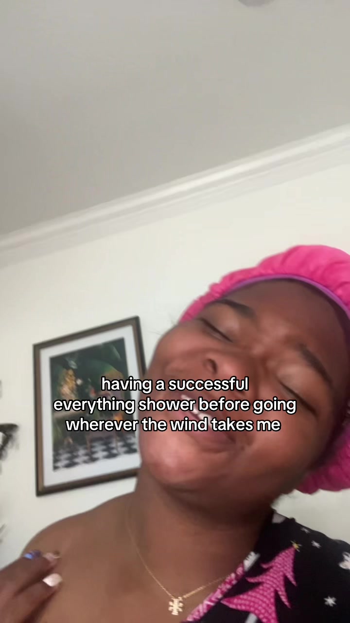 @lurkingglouu