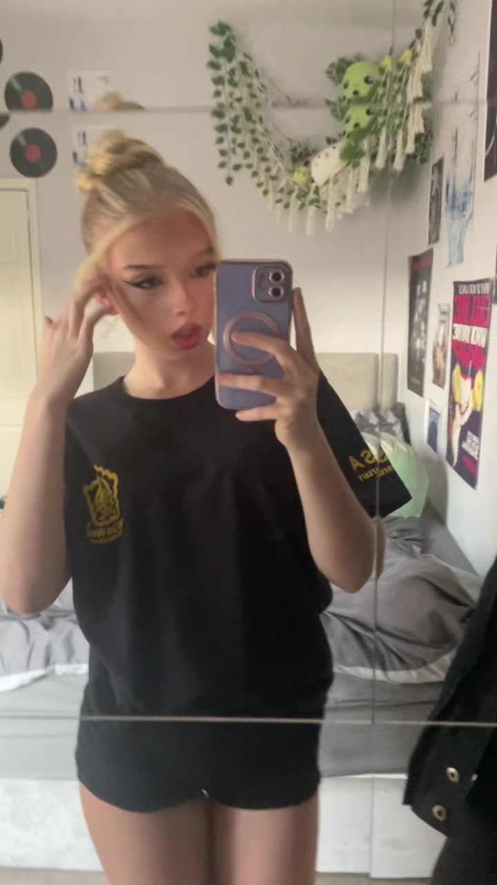 @Erin-Louise🪭
