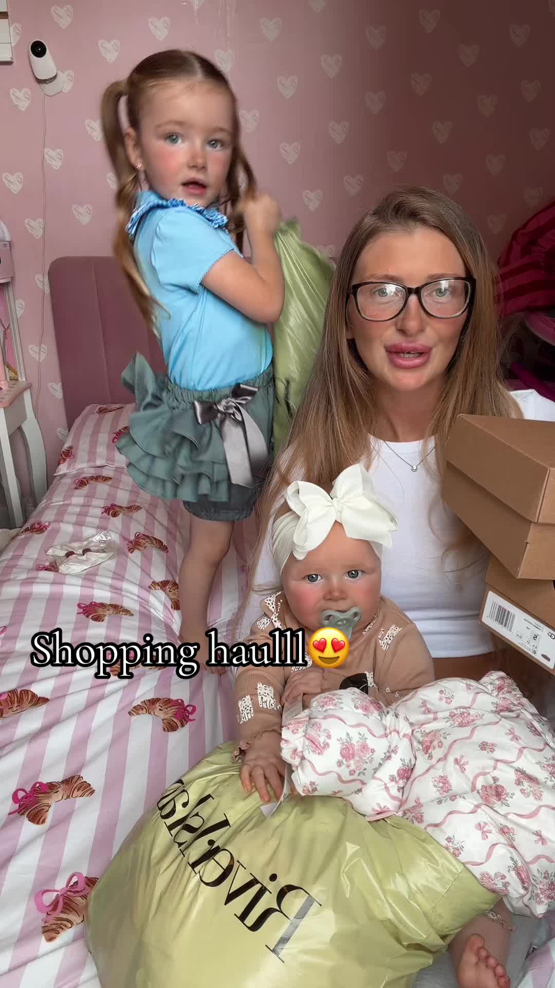 @Ellie,violet,halo💜💜