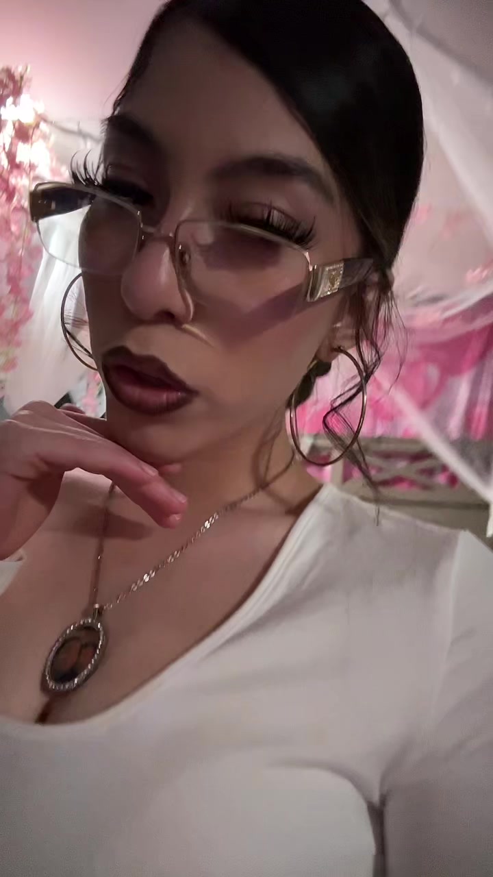 @𝔏𝔶𝔩𝔦🎭