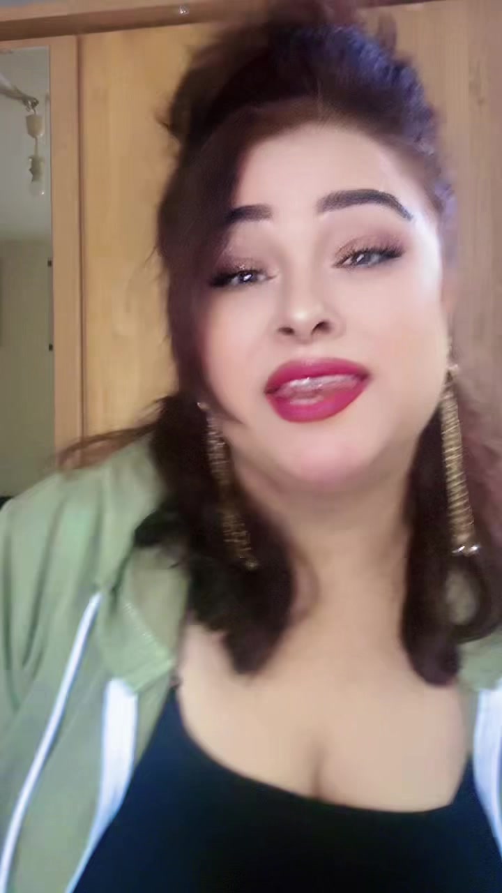 @Rina Sharma🇩🇪