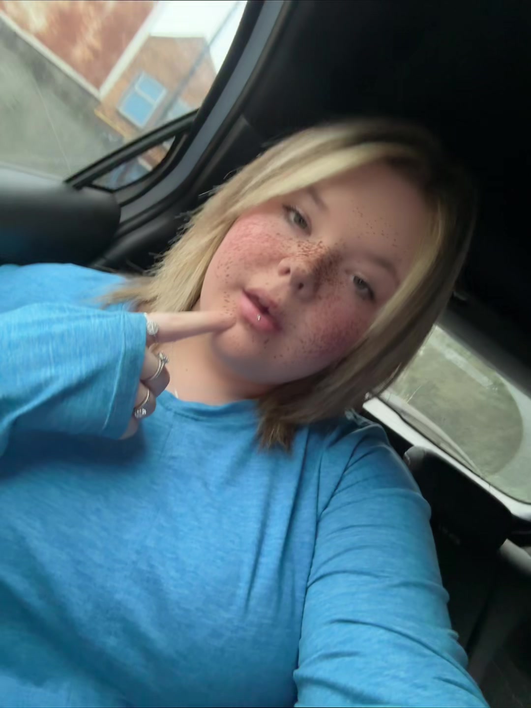 @ellie🫶🏻