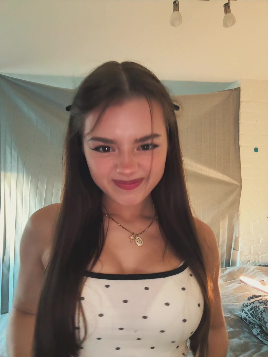 @xDhka