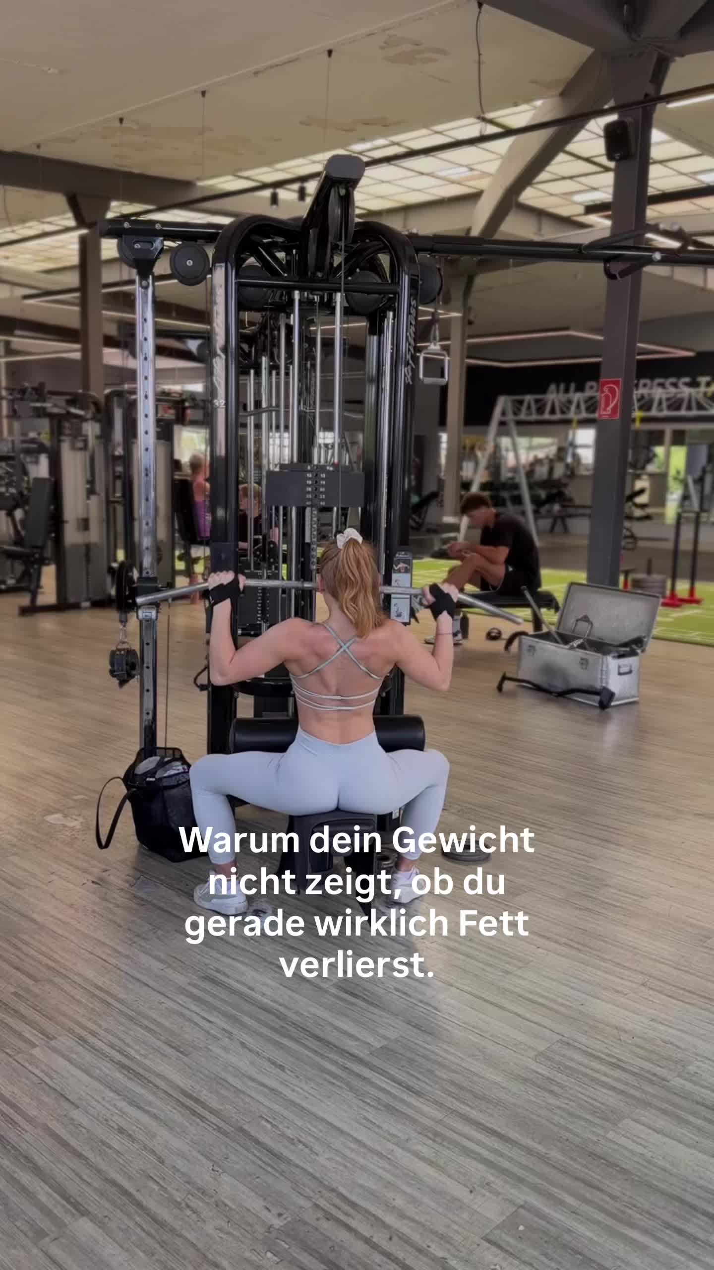 @celinastr_