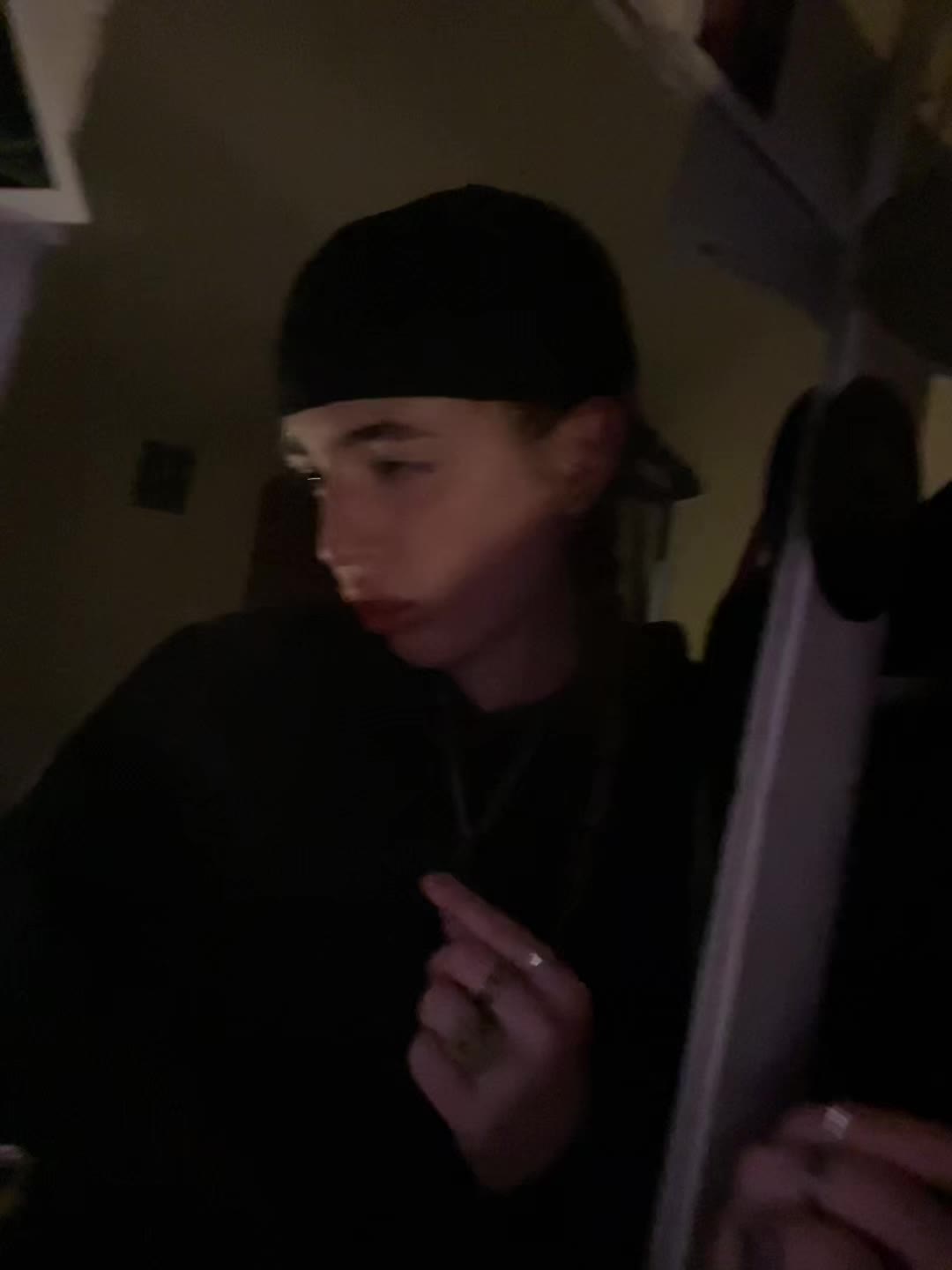 @Isla🕷️🕸️