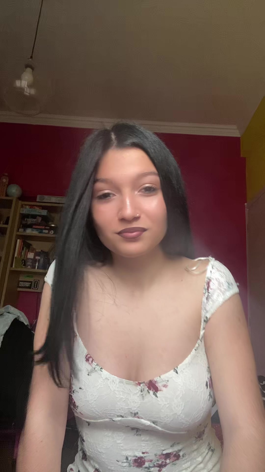 @👩🏻