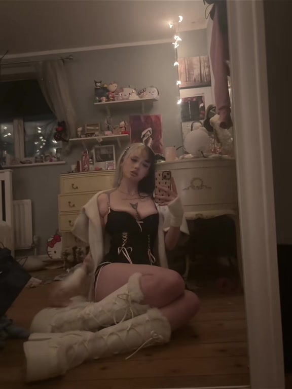 @<3