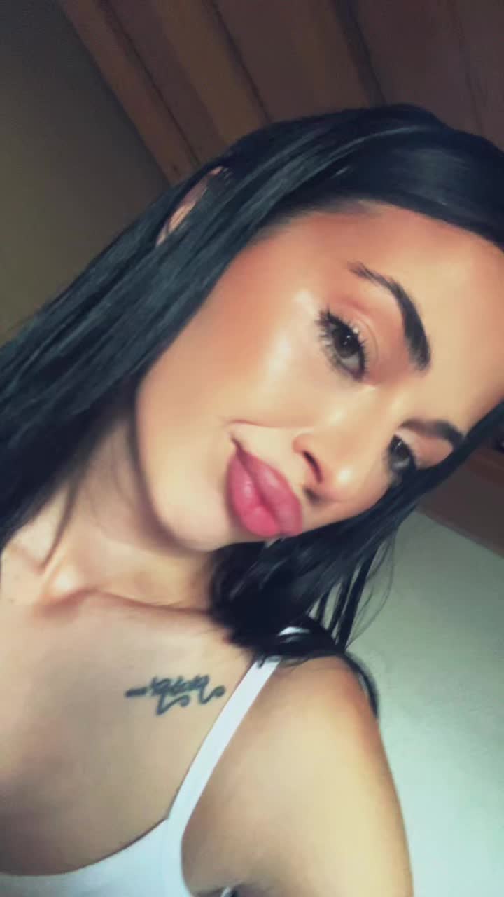 @_darinabo__