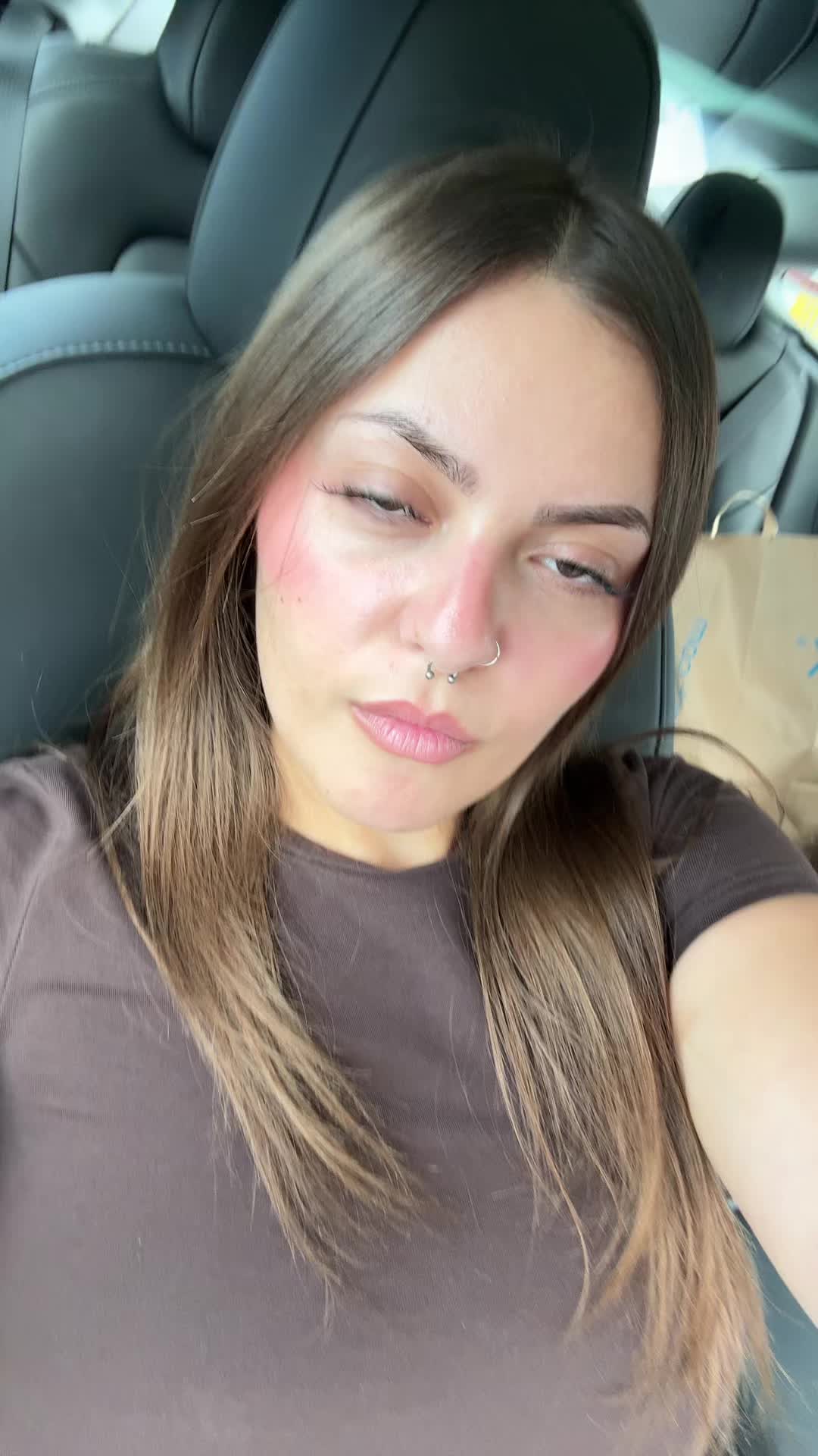 @mirellaki