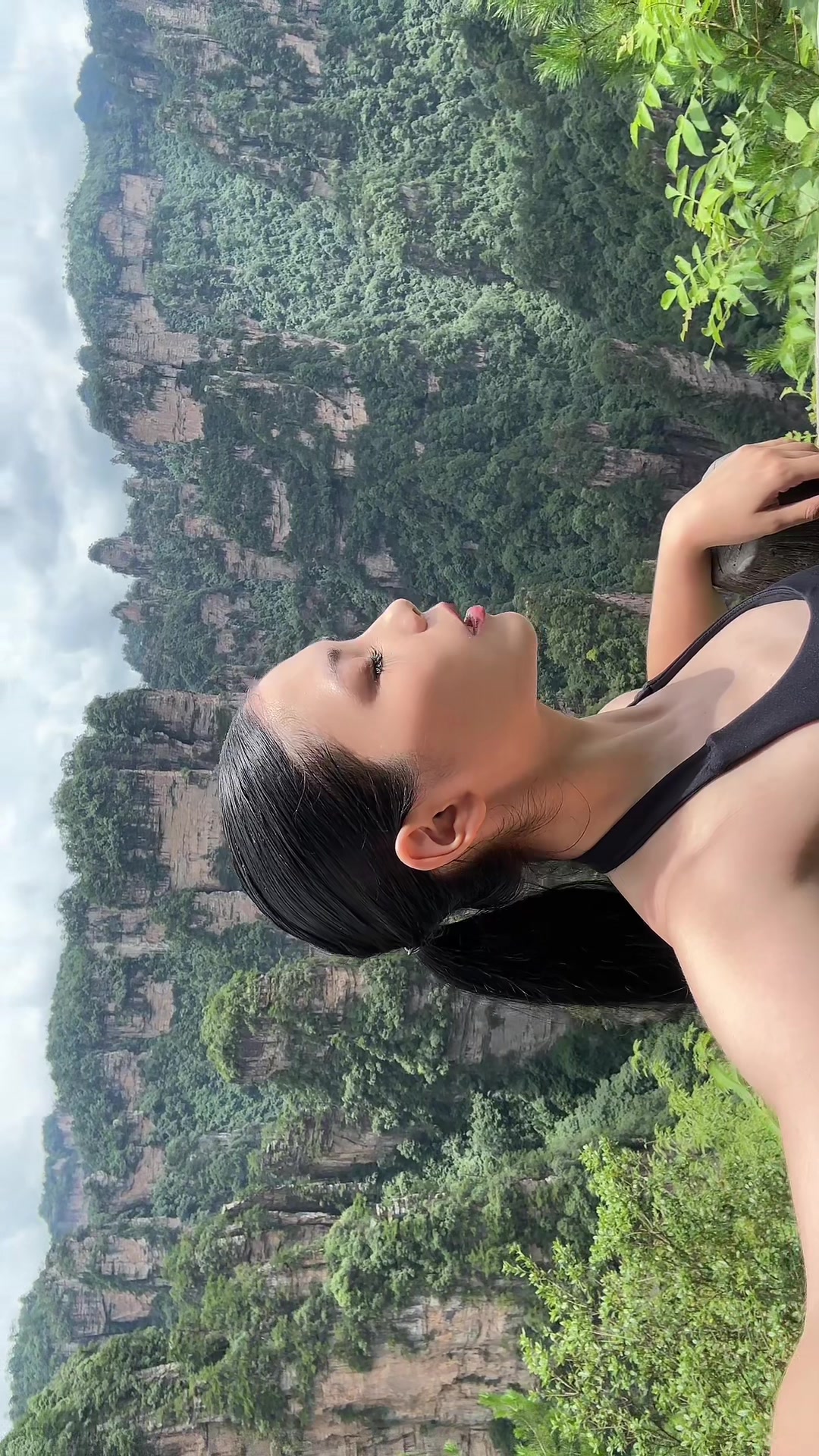 @Zoevya