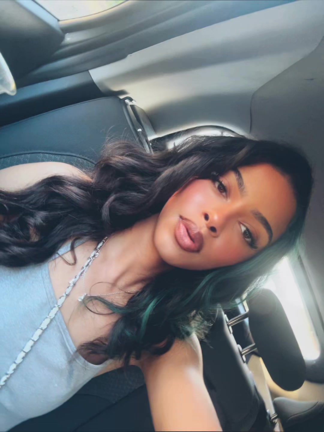 @Faithiana