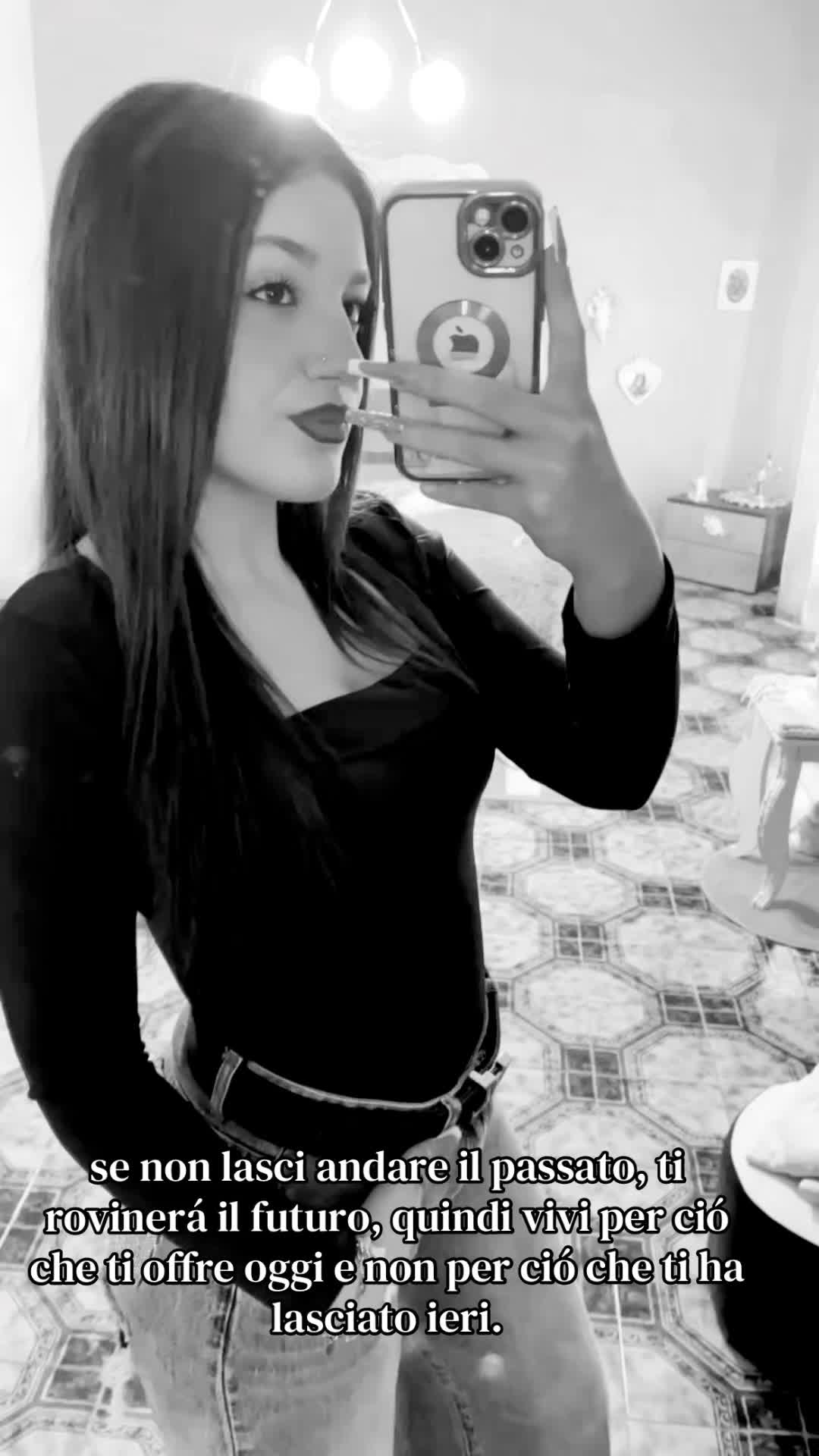 @EVELYN🖤