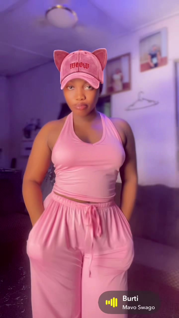 @🧸քʀɛȶȶʏ ɮɛʟʟօ🖇️🫢❤️