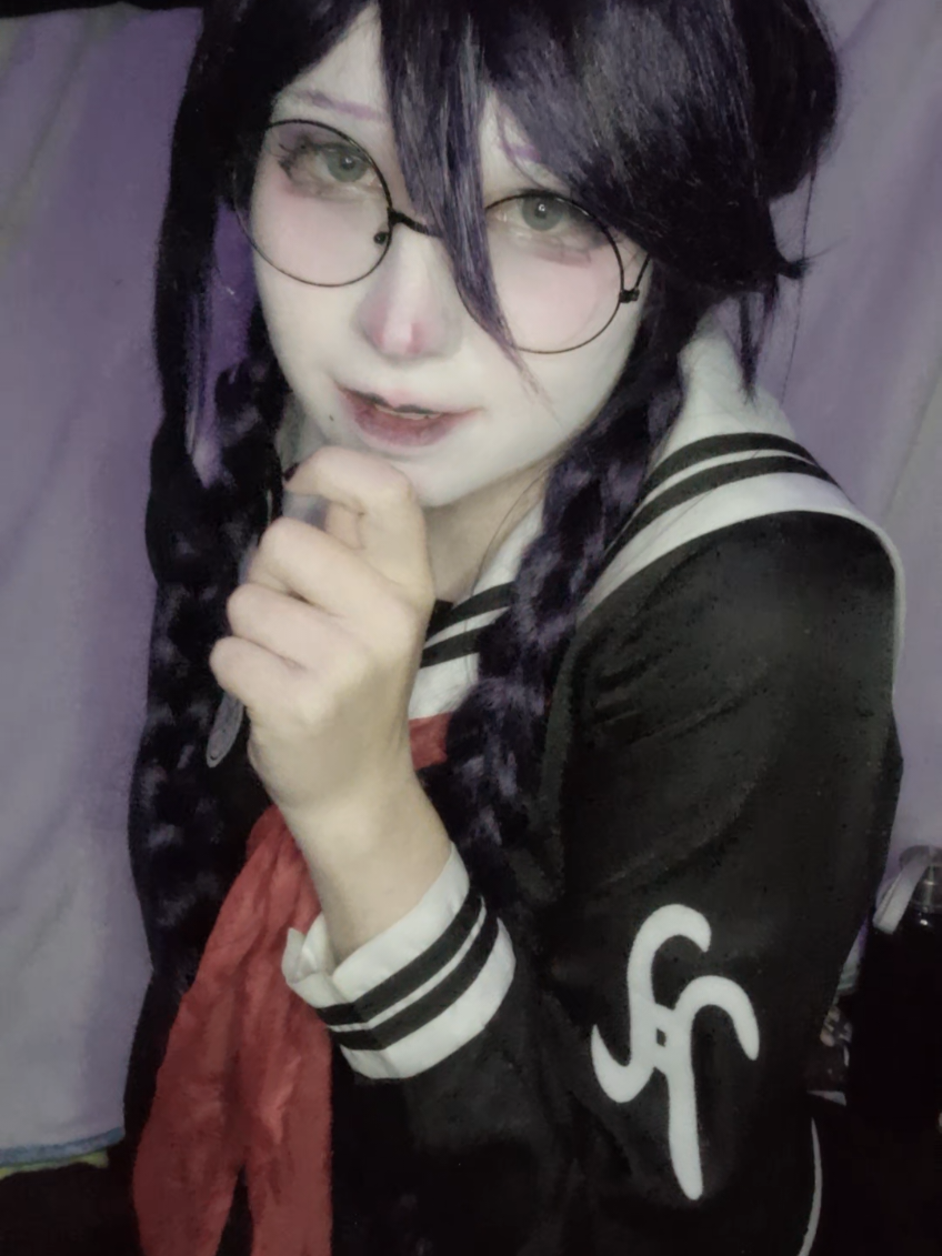 @♱  .   sera  .  ໒꒱