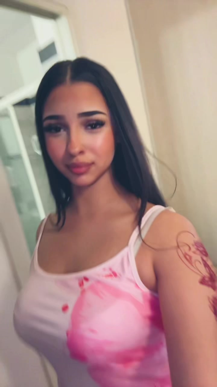 @𝐑𝐀𝐍𝐈𝐌💋