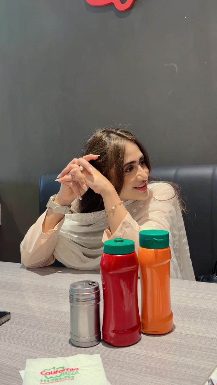 @Mrsiqradanyal