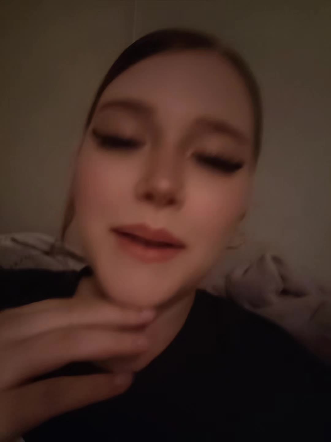 @💣