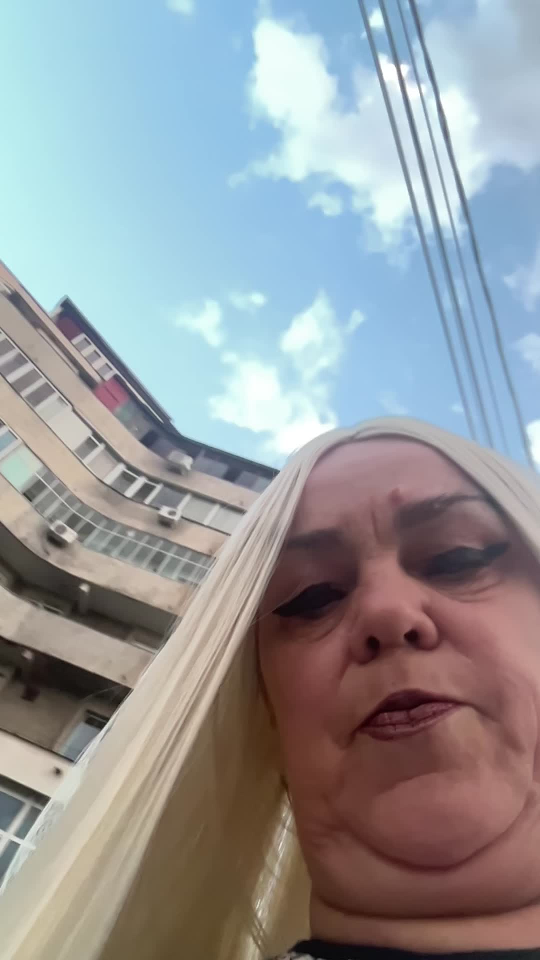@Nela
