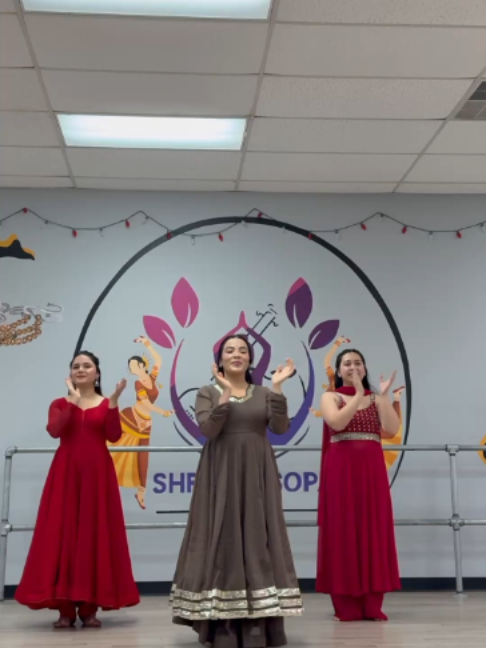 @shrutisdanceandyoga