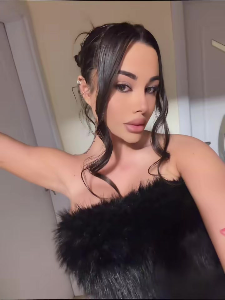 @Apostolova