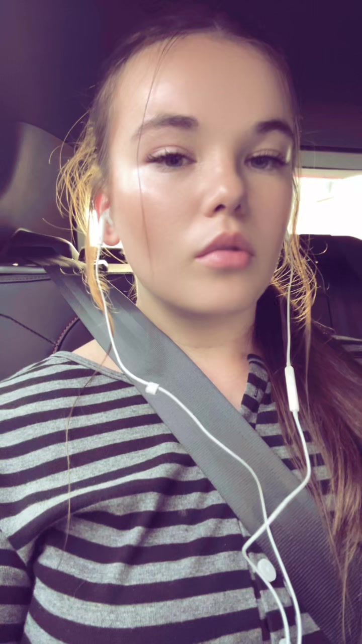 @🌺𝒞𝒽𝑒𝓁𝓈𝑒𝒶🌺