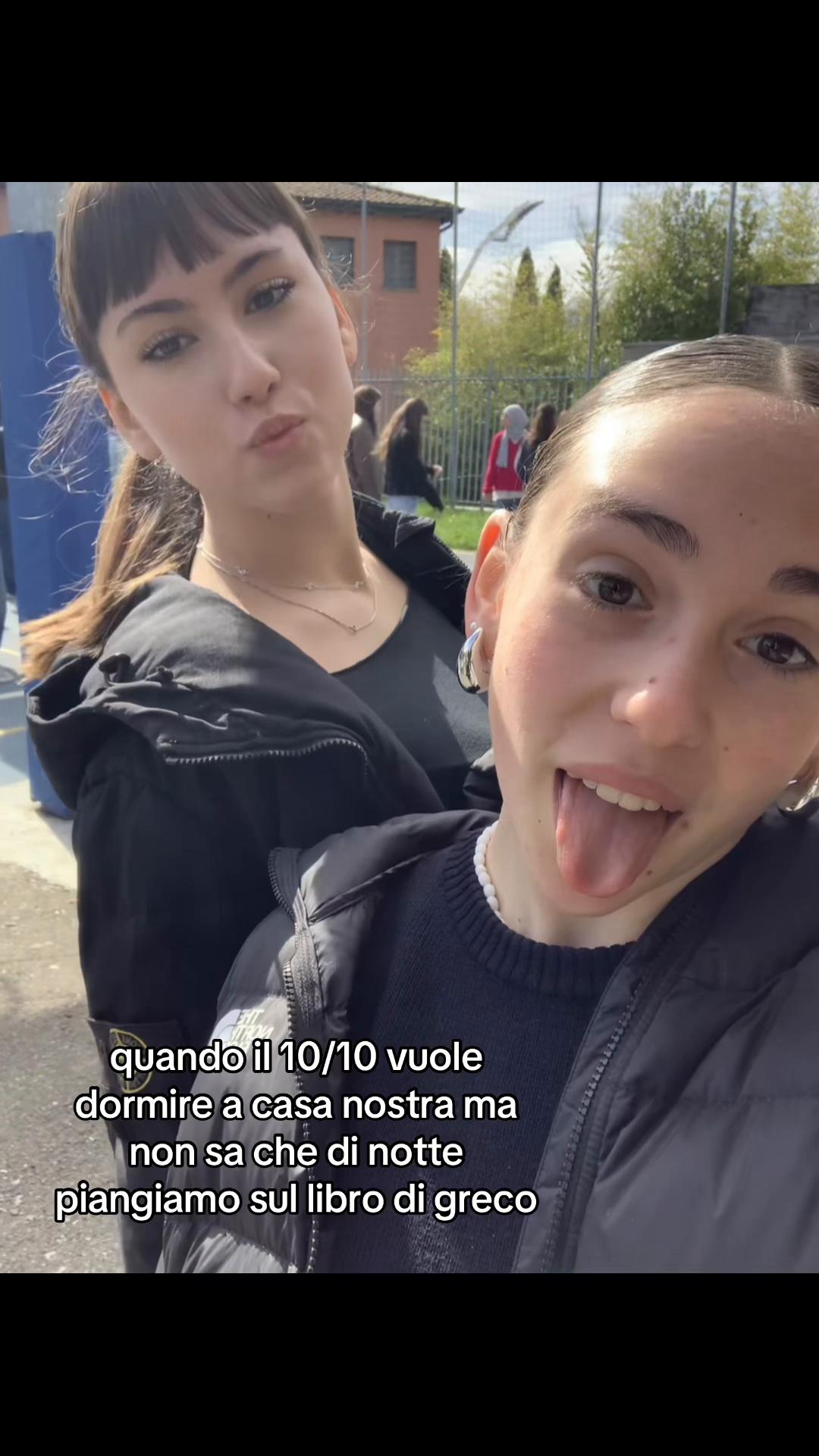 @ελε ε λαλλα🎀🏛️