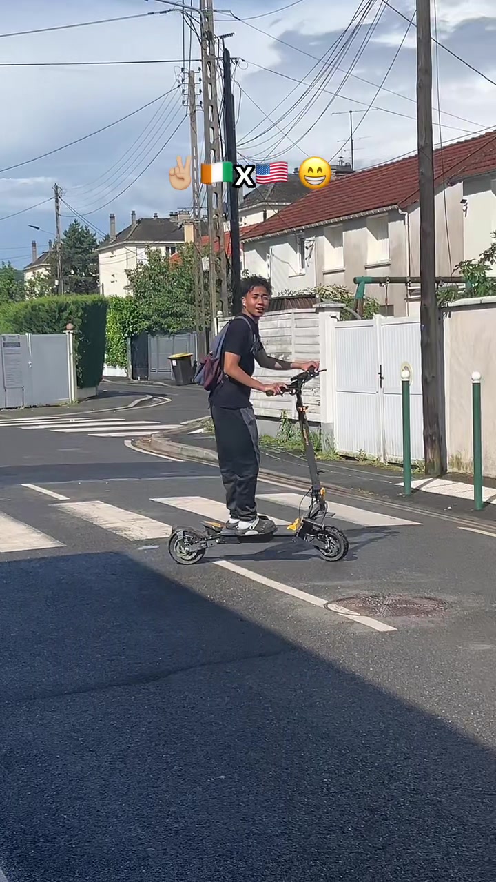 @zele&iuml;🇲🇬🇷🇪