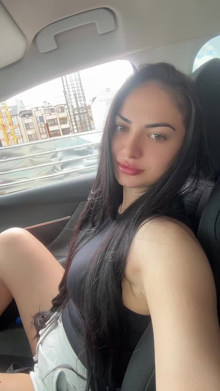 @Mikkaela Kamburova