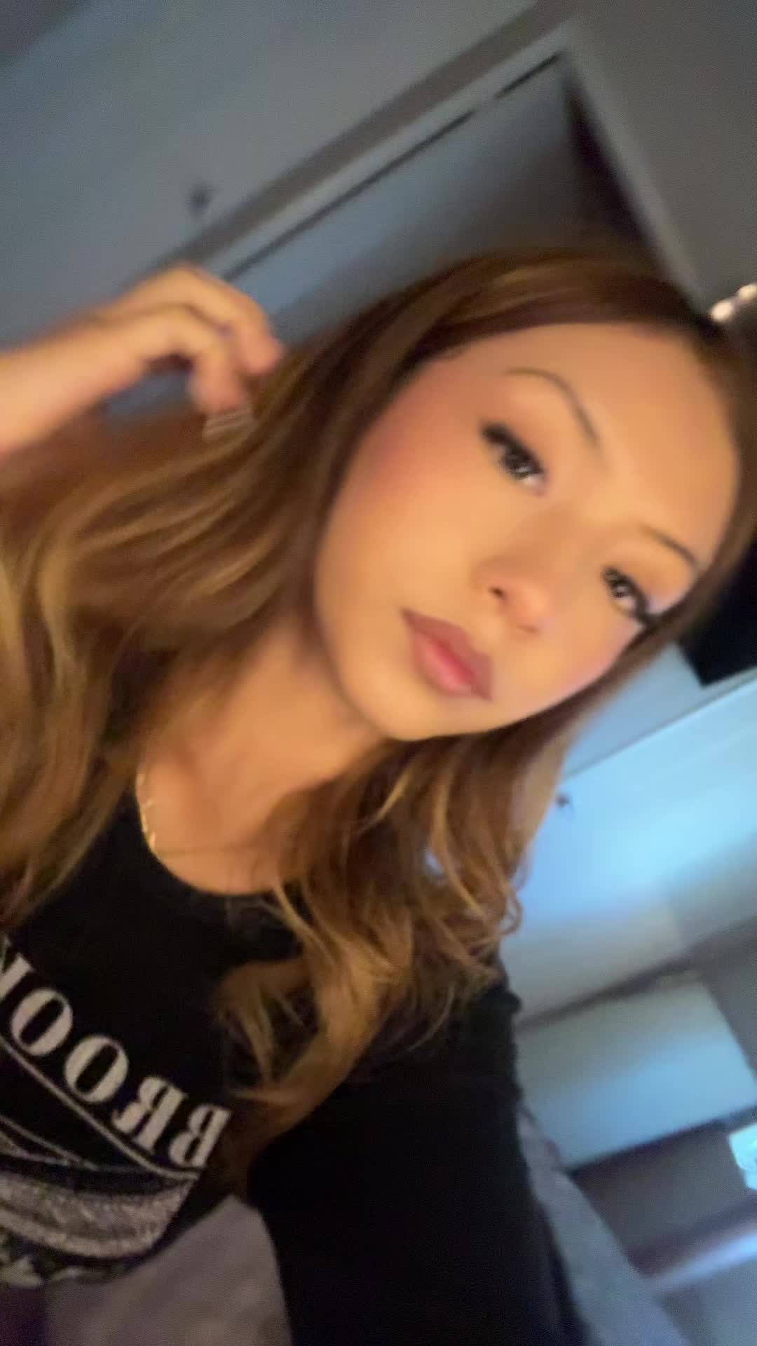 @issabella