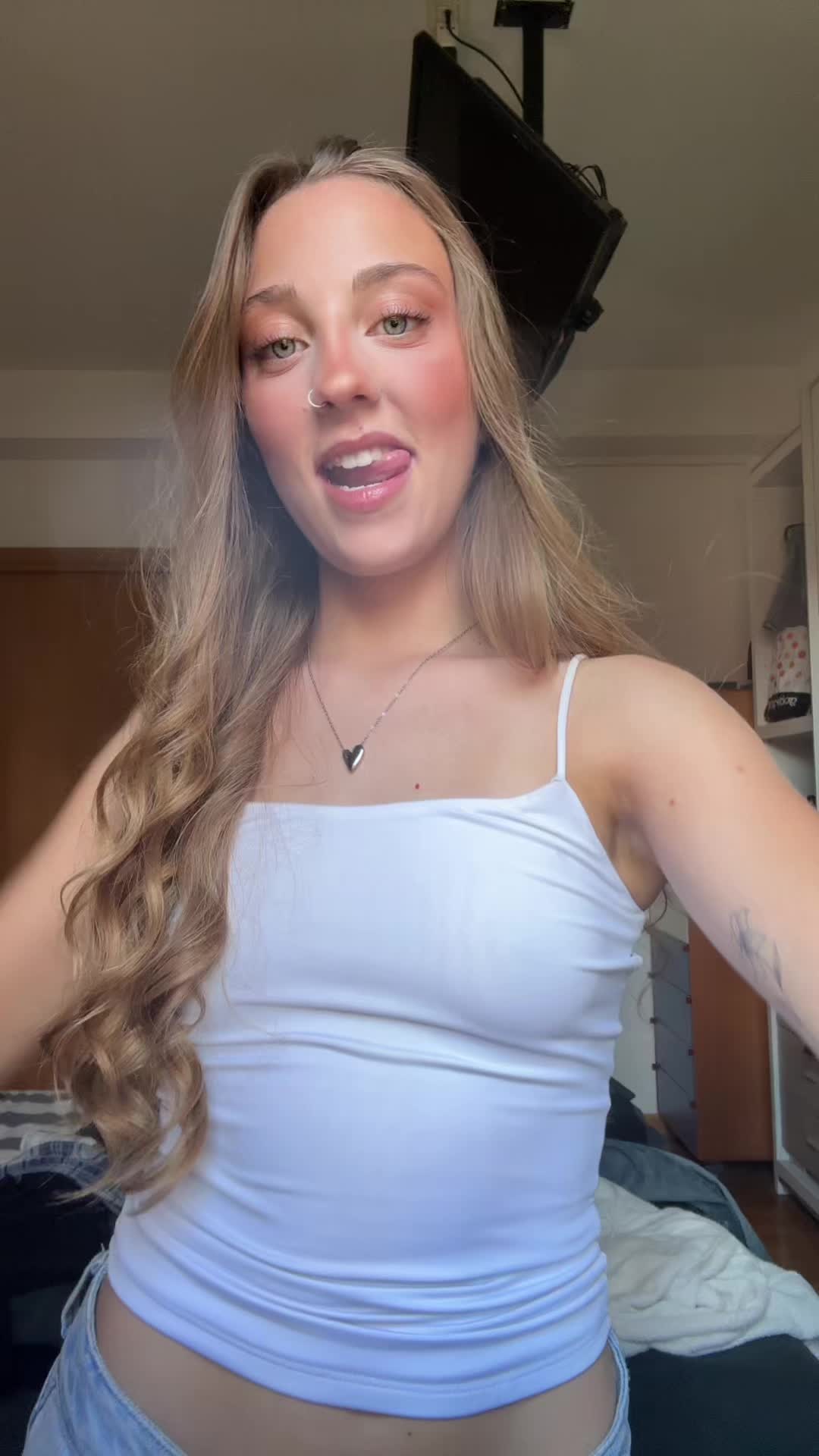 @_rachelecosta_