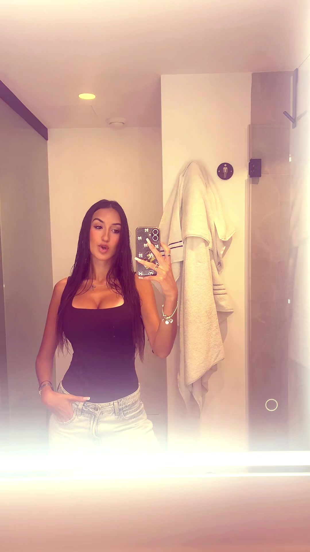 @sofia Calderoni