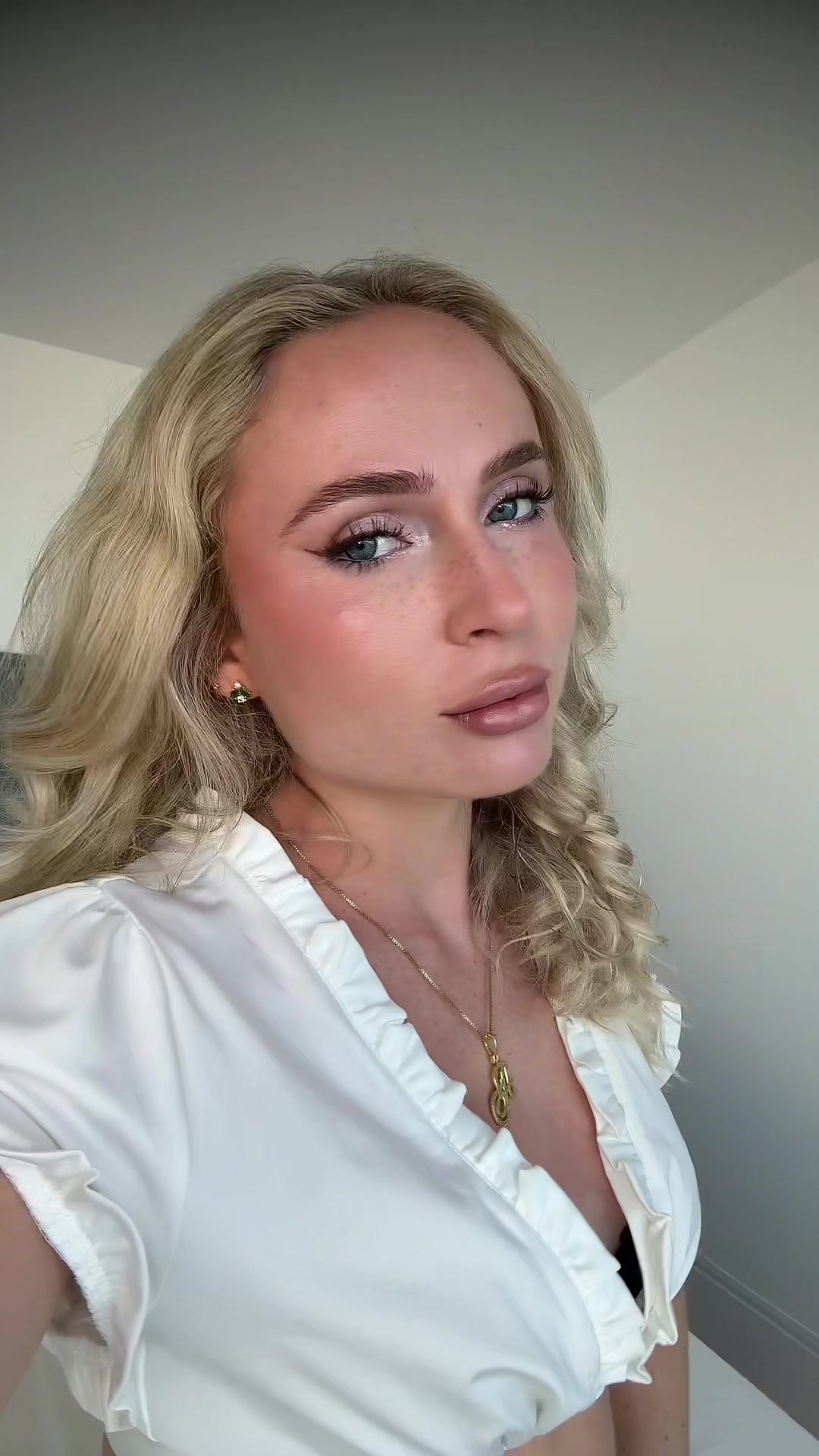 @British Barbie | transitions