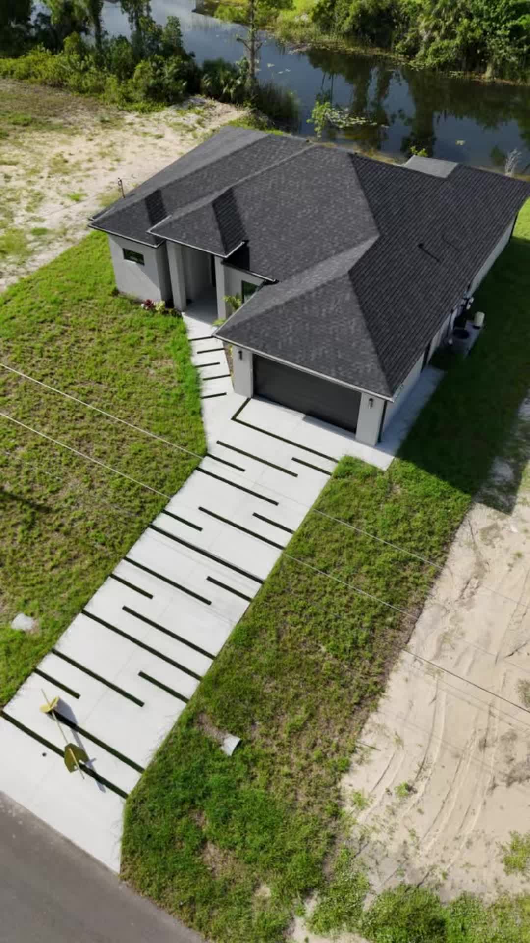 @Hustle Roofing