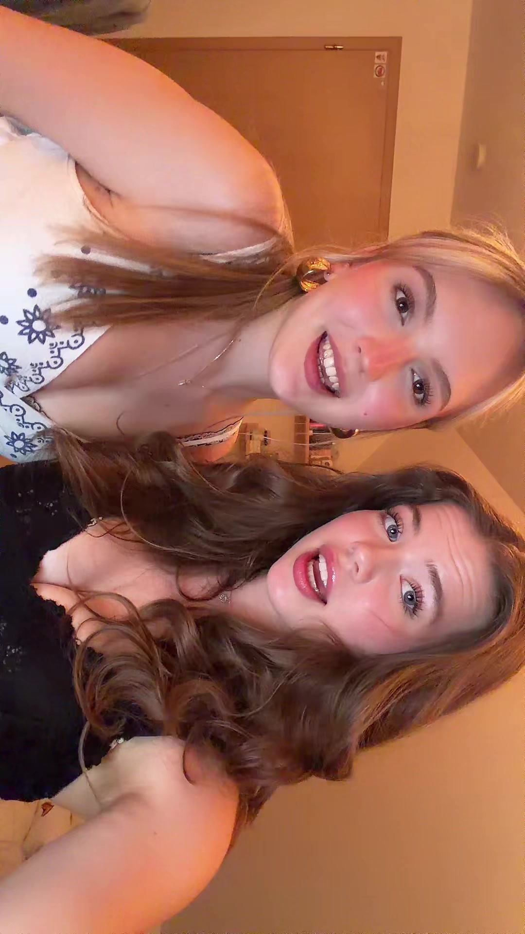 @verena.cht