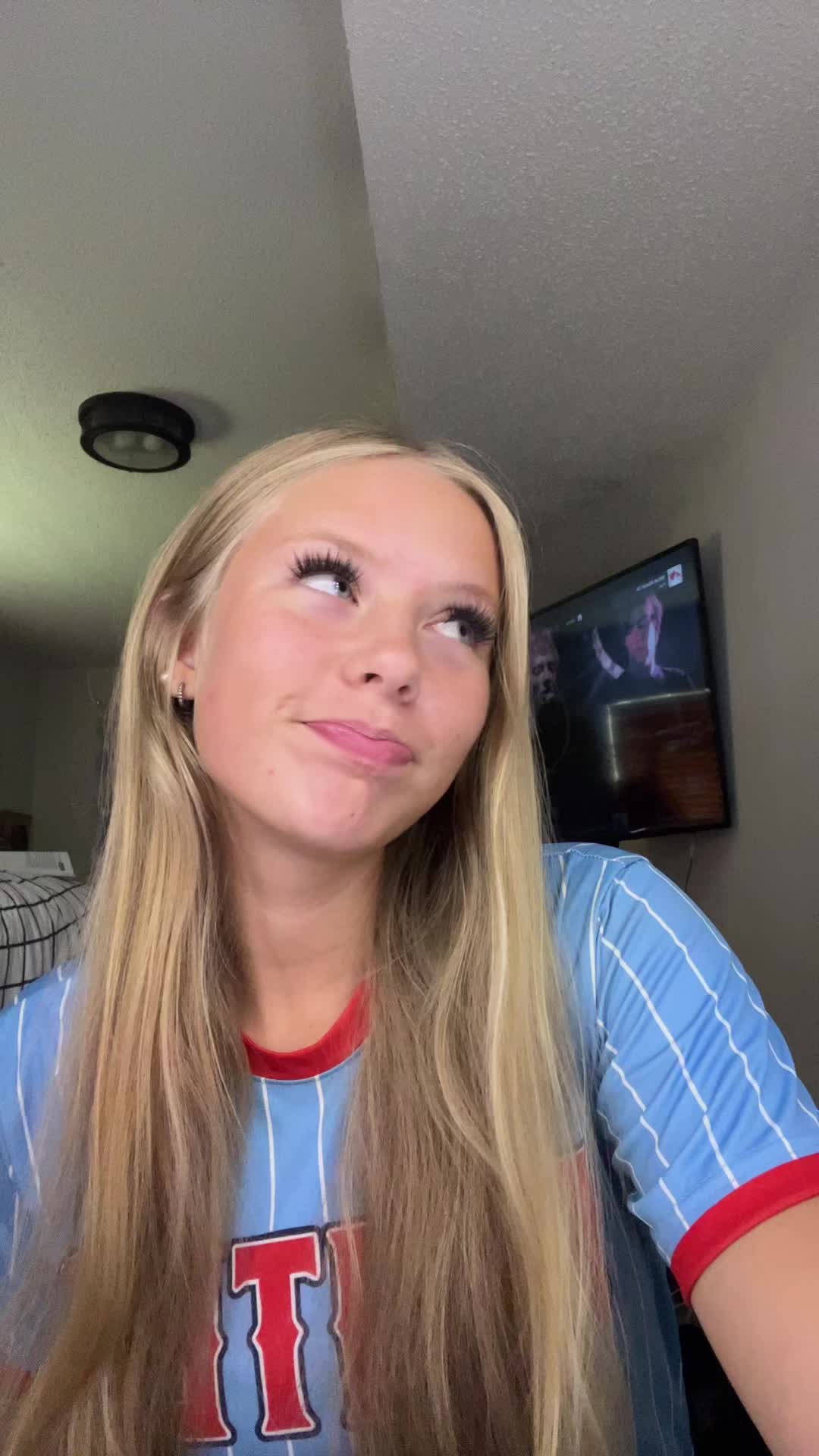 @️