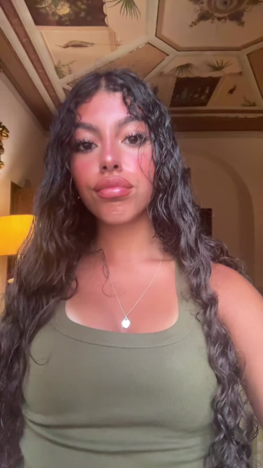@𝟐𝟑.