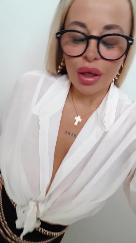 @Angela Auriemma