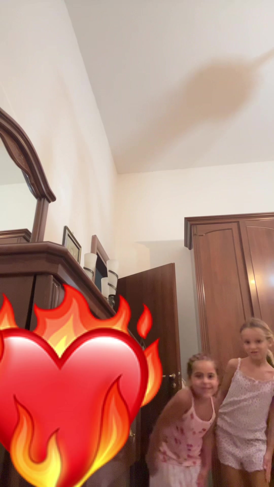 @Claudia Langella