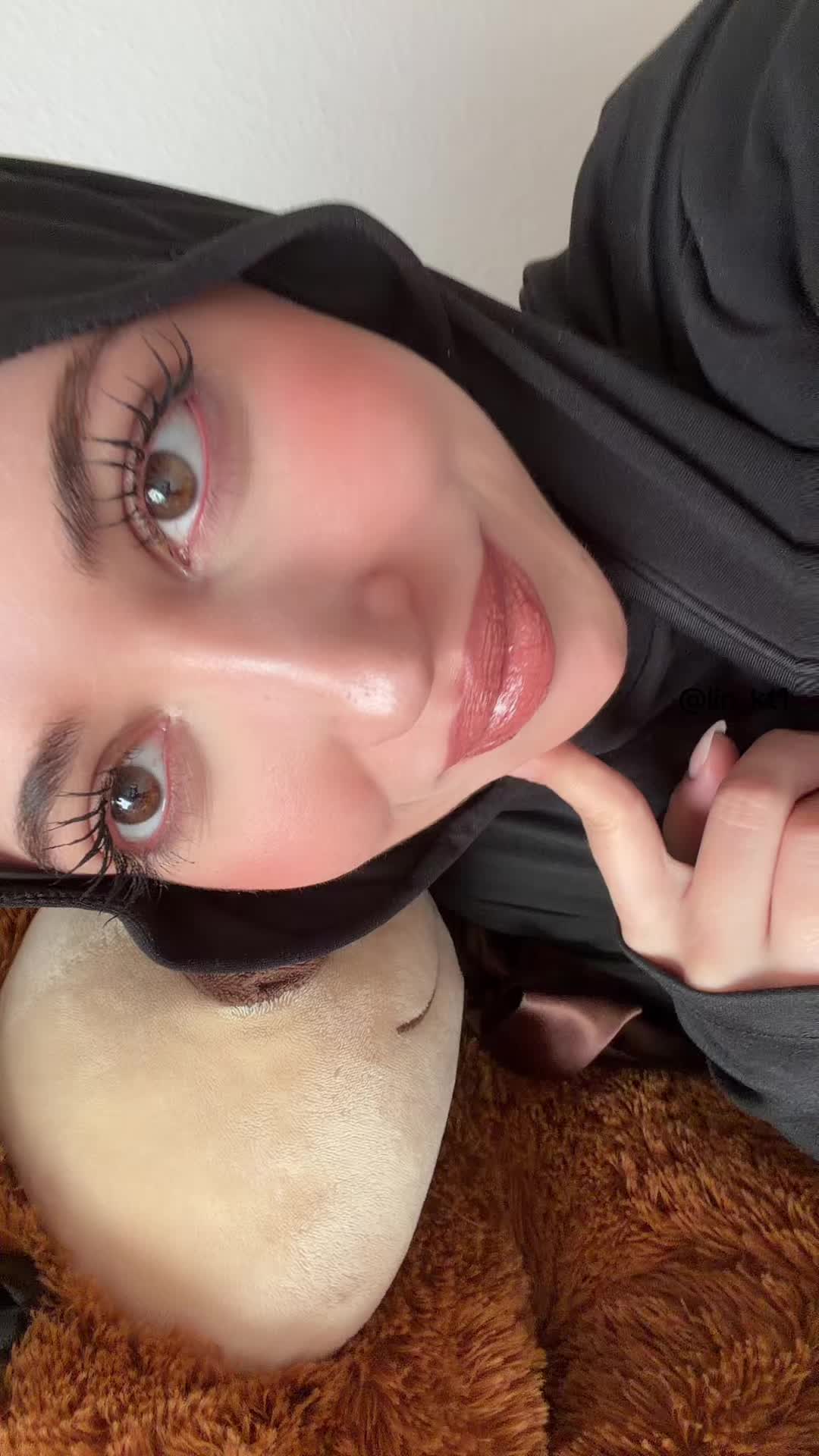 @لين