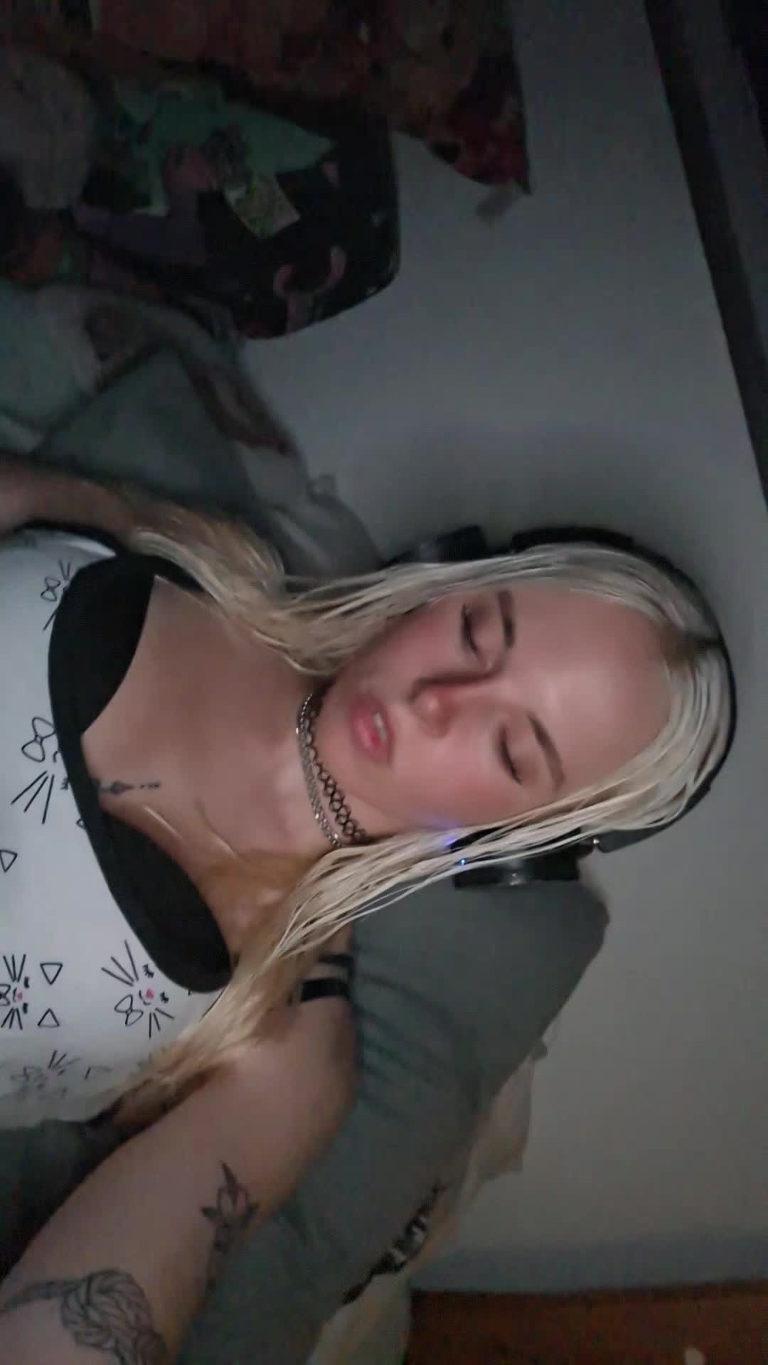 @𝐋𝐢𝐬𝐚