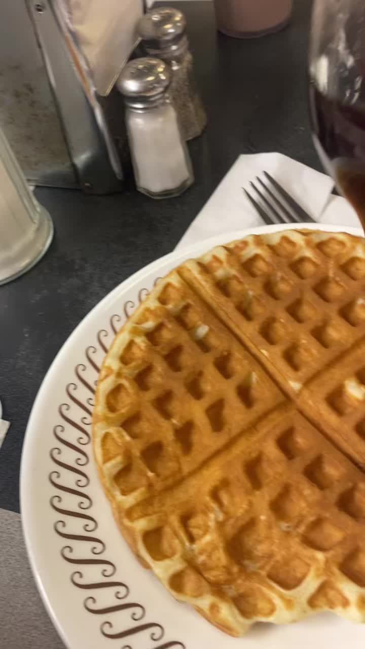 @peyton