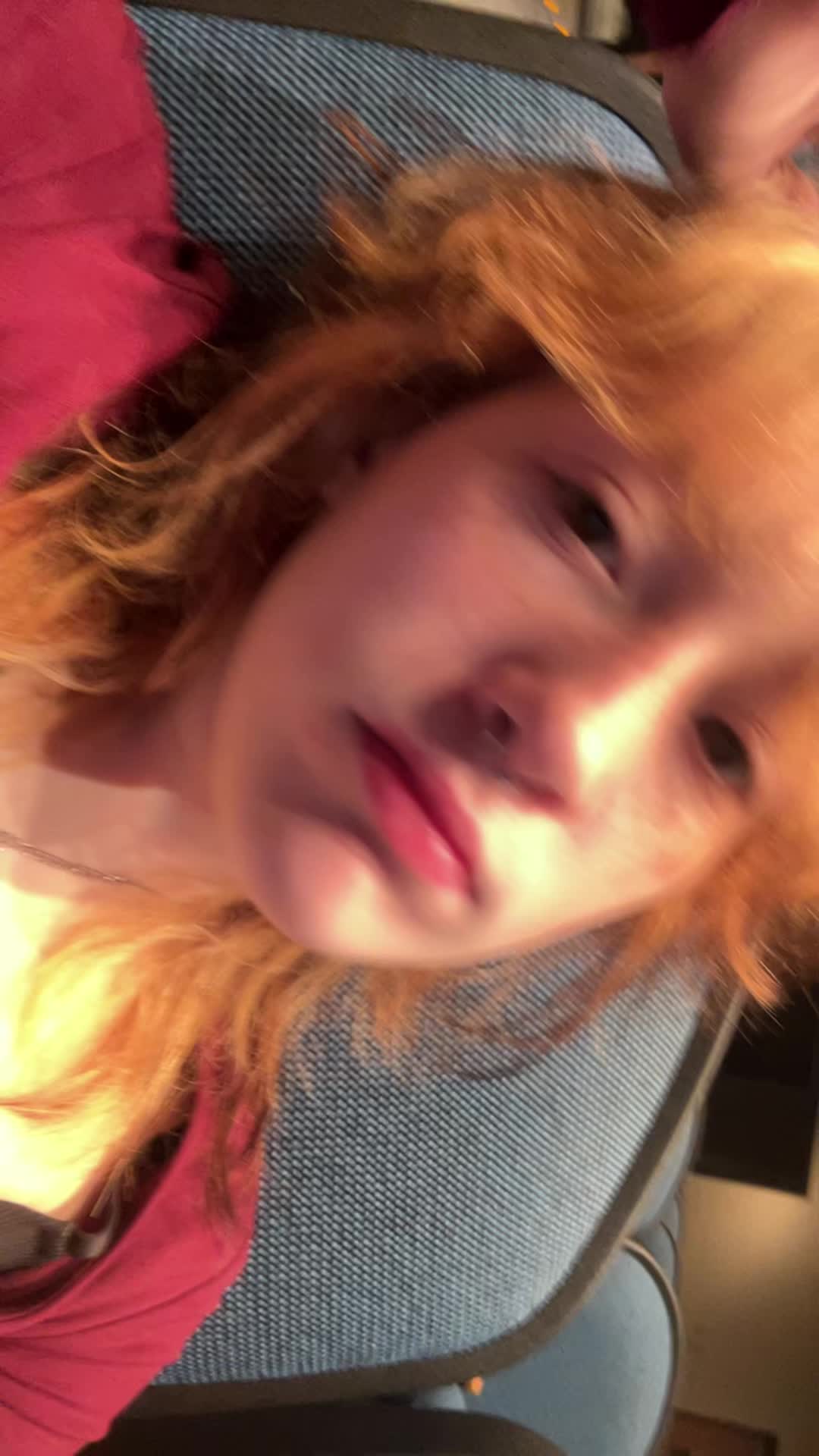 @Livi๐