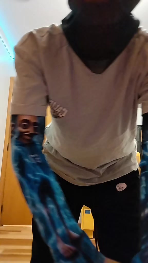 @😮💨C😮💨