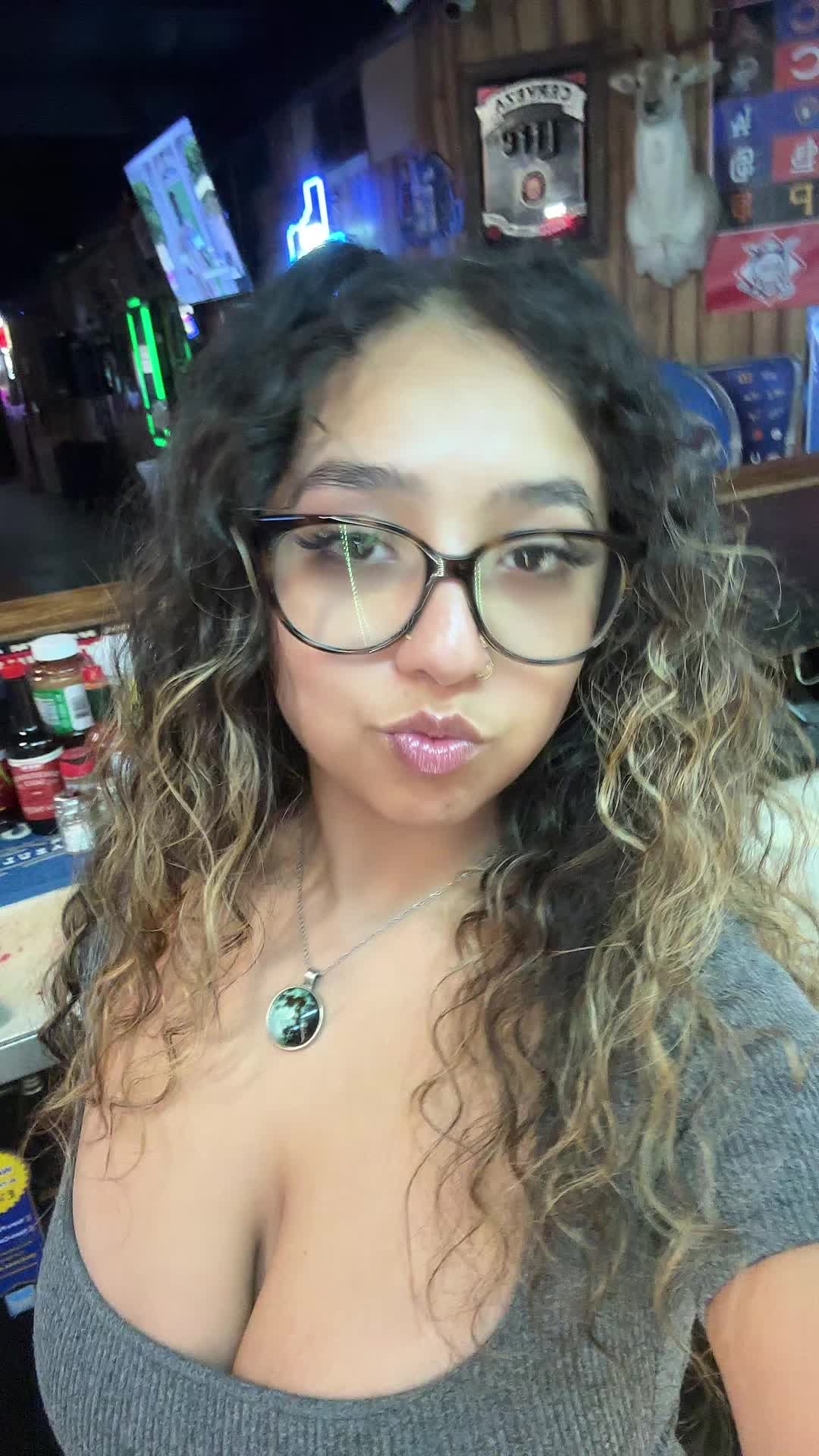 @raaaelene