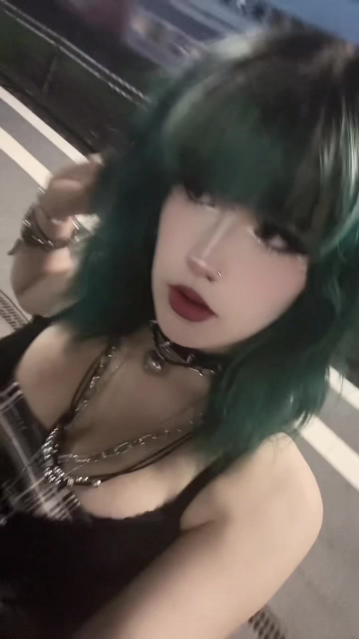 @pinkstrawberryghoul