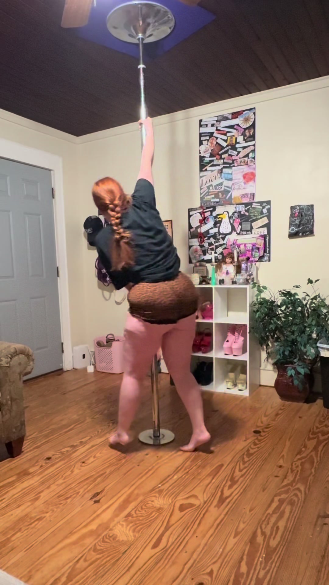 @Mary Jane Pole