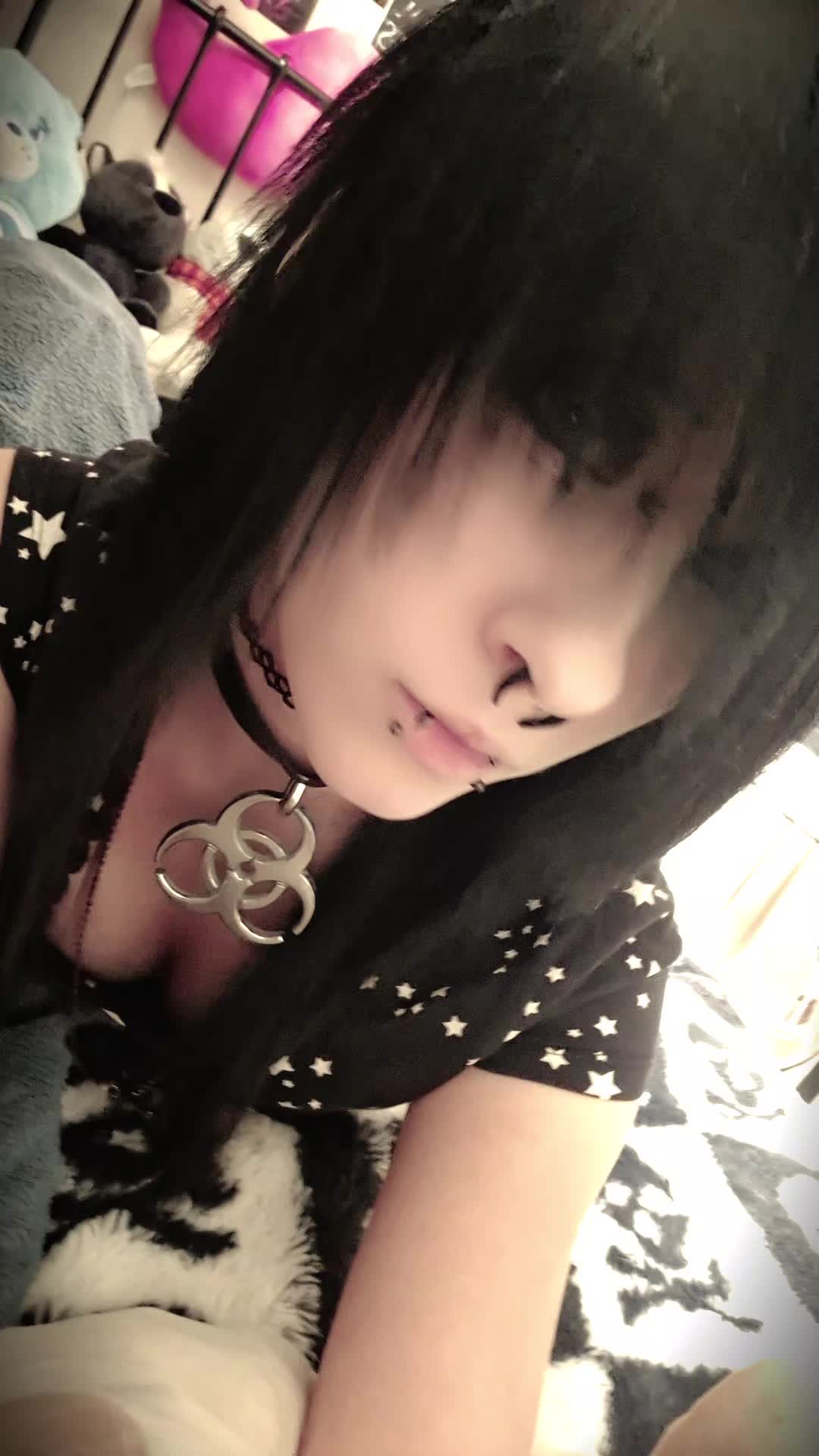 @☣︎ 𝔇𝔢𝔞𝔡𝔙𝔞𝔪𝔭 ☣︎