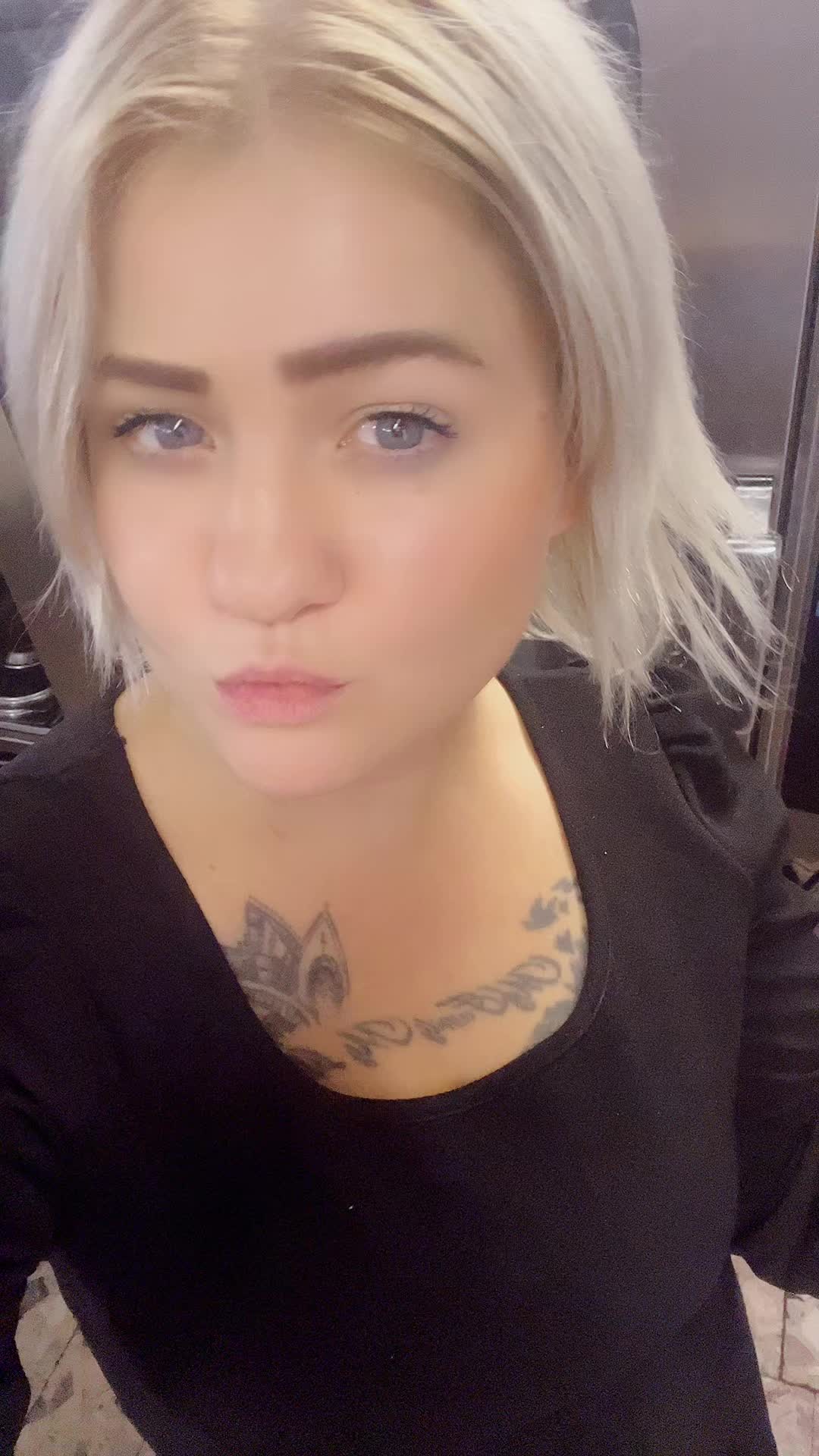@Nikol Frechová