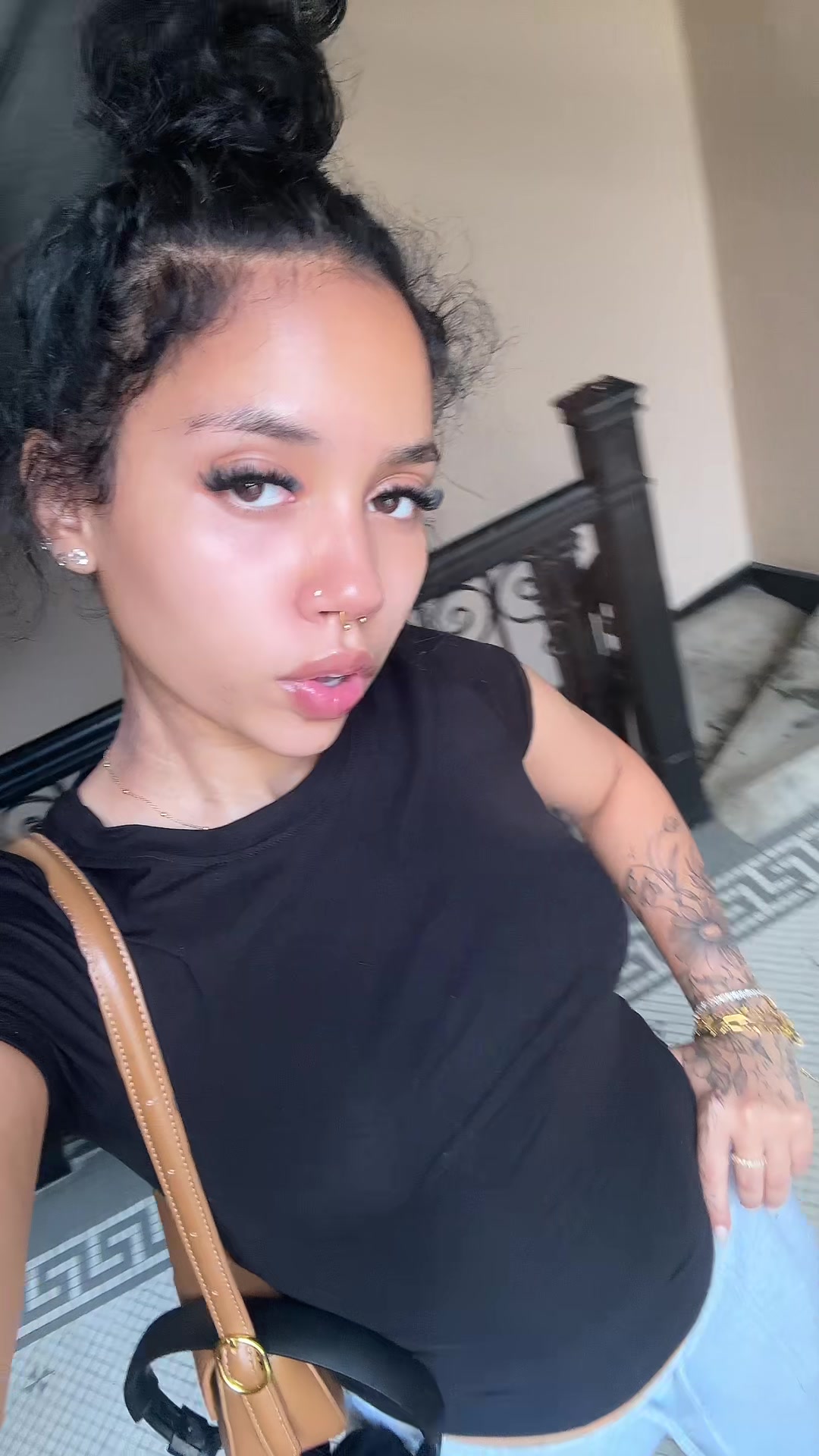 @MDOLLAZ$