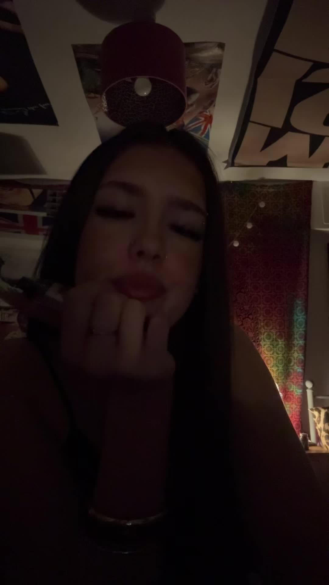 @Emz x
